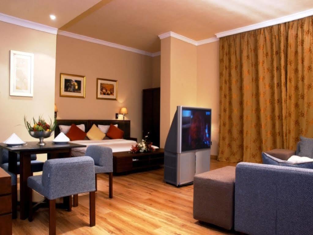 Le Jazz Hotel Kuwait City Екстер'єр фото